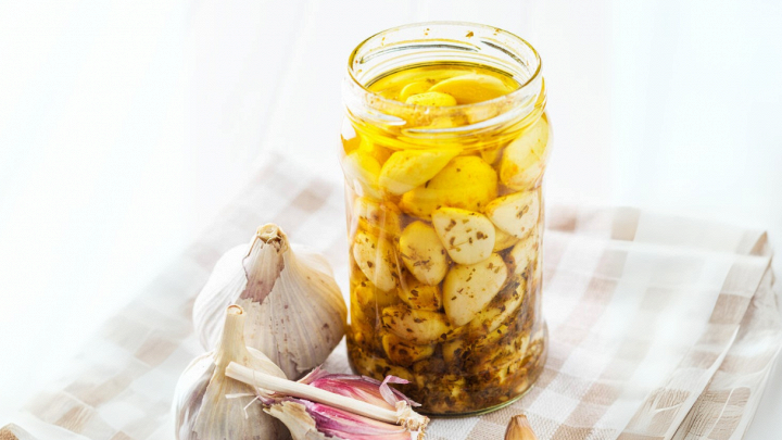 aglio sott'aceto
