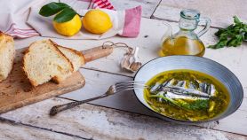 Acciughe sotto pesto