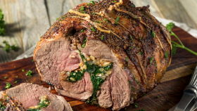 Arrosto di maiale ripieno
