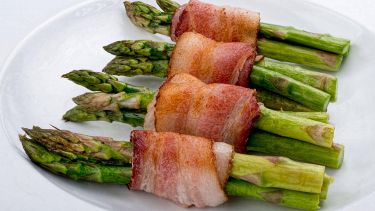Asparagi croccanti e gustosi cotti al forno