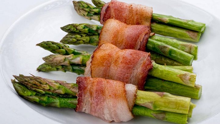 Asparagi croccanti e gustosi cotti al forno