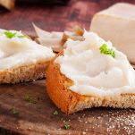 Pane a fette con lardo