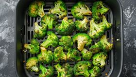 Broccoli in friggitrice ad aria