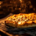 Pizza chiena dorata dopo un’ora di cottura a 180°C