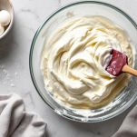 Chiare montate a neve unite all’impasto