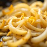 Cipolle in padella lucide