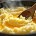 Purè di patate con tuorli incorporati