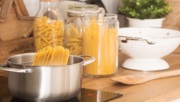 Cuocere gli spaghetti con la cottura passiva