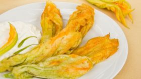Fiori di zucca in friggitrice ad aria
