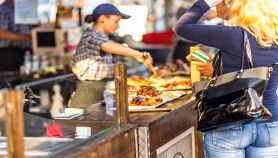 Food truck di cibo di strada italiano