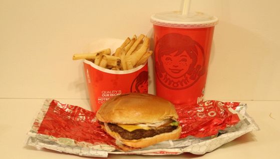 Hamburger patatine e Coca Cola del fast food Wendy's