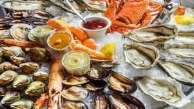 Invitante selezione di frutti di mare