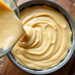 Impasto livellato nello stampo