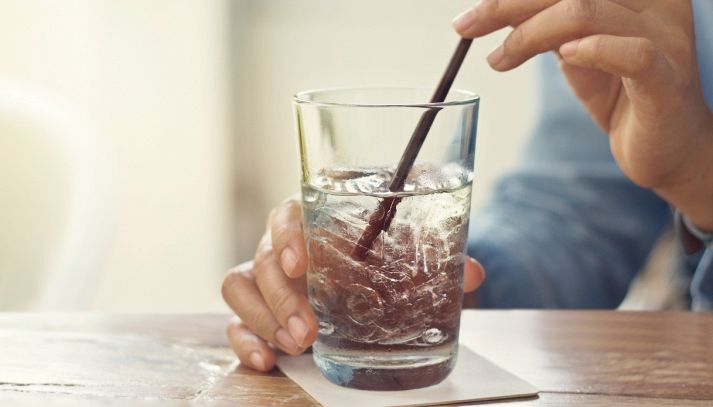 acqua ghiacciata quando fa caldo perche non rinfresca