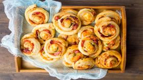 Pizzette di pasta sfoglia