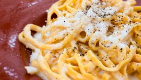 Cacio e pepe, bufera BBC: cosa diceva la ricetta