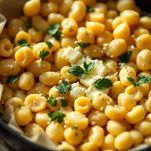 Gnocchi con toma e burro