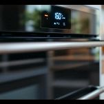 Forno acceso che raggiunge la temperatura.