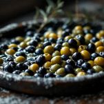 Olive immerse nel contenitore