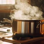 Passatelli cotti nel brodo leggermente bollente