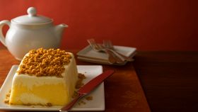 Metà tra il gelato la mousse, perfetto al cucchiaio a fine cena