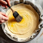 Stendete i fogli di pasta fillo