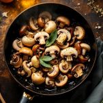 Funghi saltati con burro e aglio