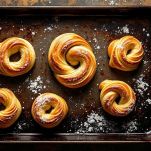 Tarallucci sulla teglia