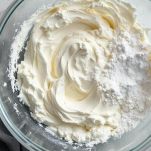 Crema al mascarpone in ciotola