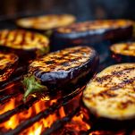 Melanzane risciacquate e grigliate dorate.