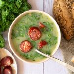 caldo-verde-presentazione-piatto