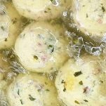 canederli-al-formaggio-cottura-brodo