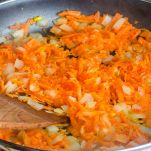 ceci-in-zimino-preparazioe-soffritto