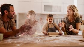 Cucinare insieme ai bambini