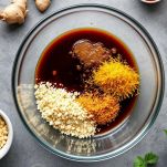 Marinata mescolata con zenzero