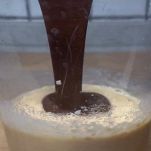 nutella-vegana-aggiunta-cioccolato-alle-nocciole