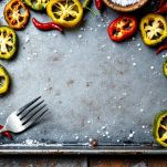 Peperoncini su colino o canovaccio