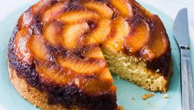 Torta di pesche rovesciate