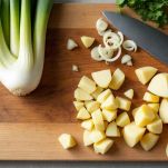 Porro a fettine e patate a dadini