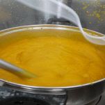 vellutata-di-zucca-e-castagne-cottura-zuppa