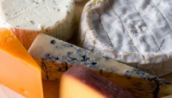 Diversi tipi di formaggio