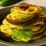 pasta-con-fiori-di-zucca-e-alici-presentazione
