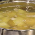 torta-salata-carciofi-patate-bollitura-patate