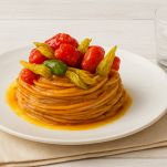 pasta-pomodorini-e-fiori-di-zucca-prrsentazione