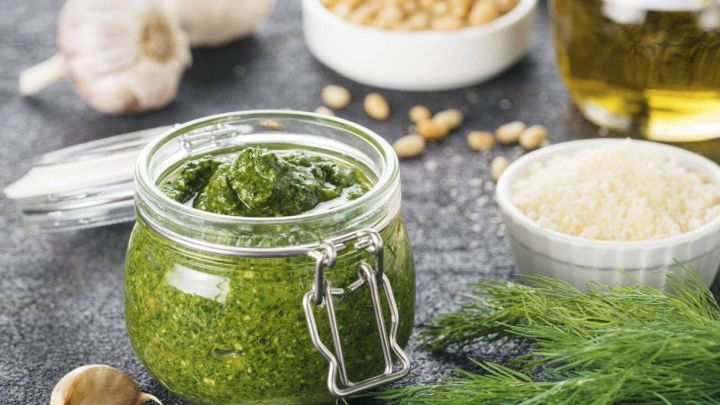 Un pesto verde, intenso, profumato: custodisce un cuore d’Isola