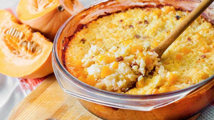 La ricetta al forno che conquista con il suo cuore morbido