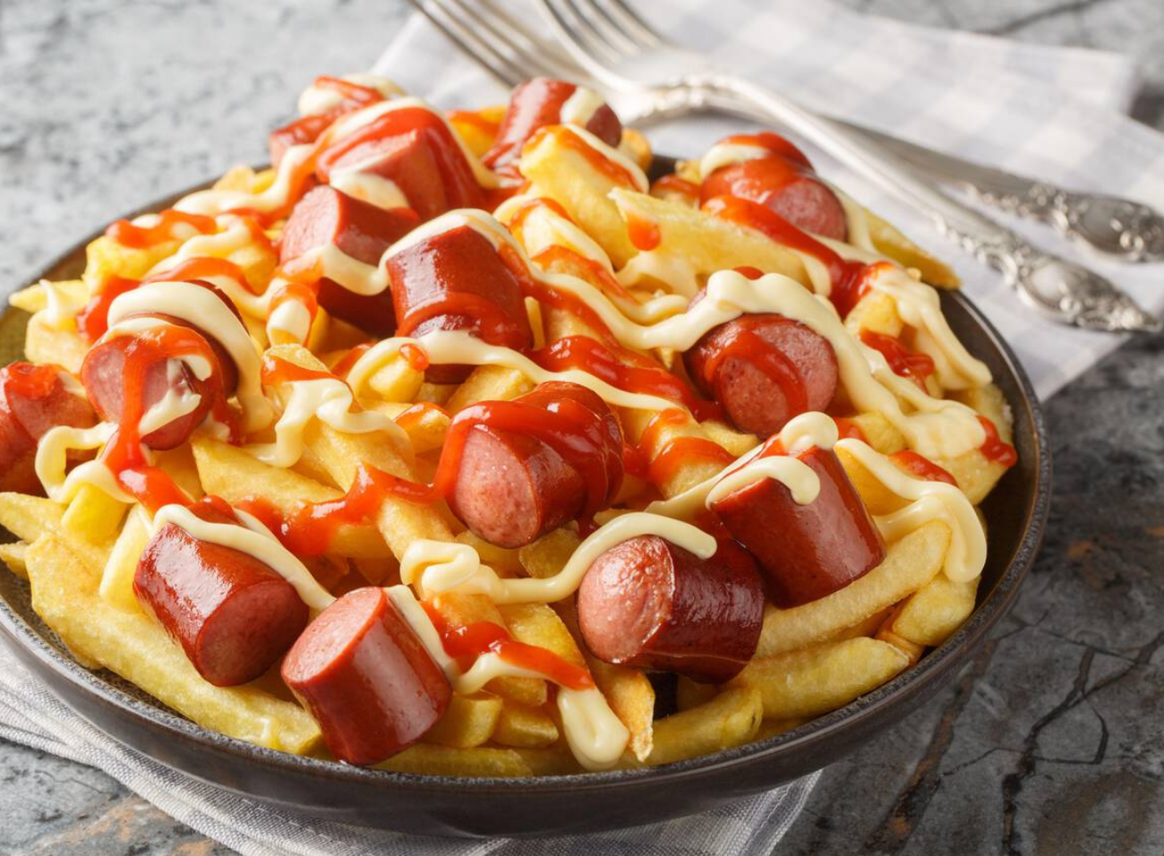 Salchipapa