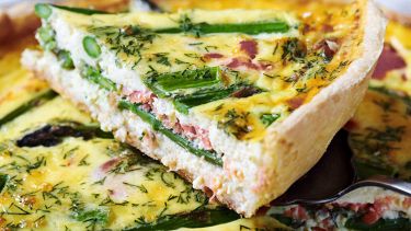 Torta salata asparagi e speck