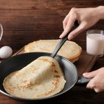 cottura-crepes-allo-yogurt