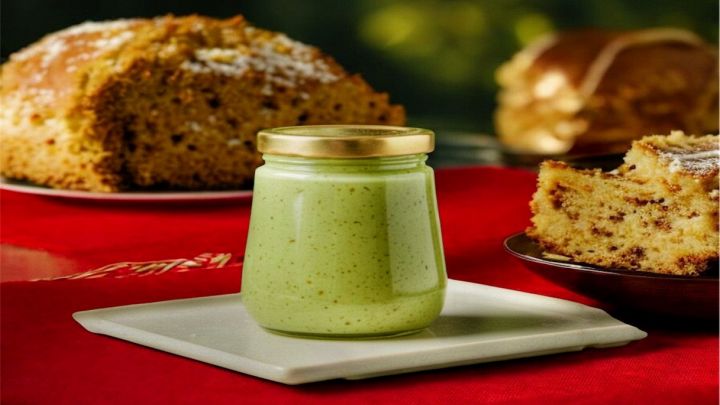 Puro oro verde: la crema ricca che completa bene il panettone